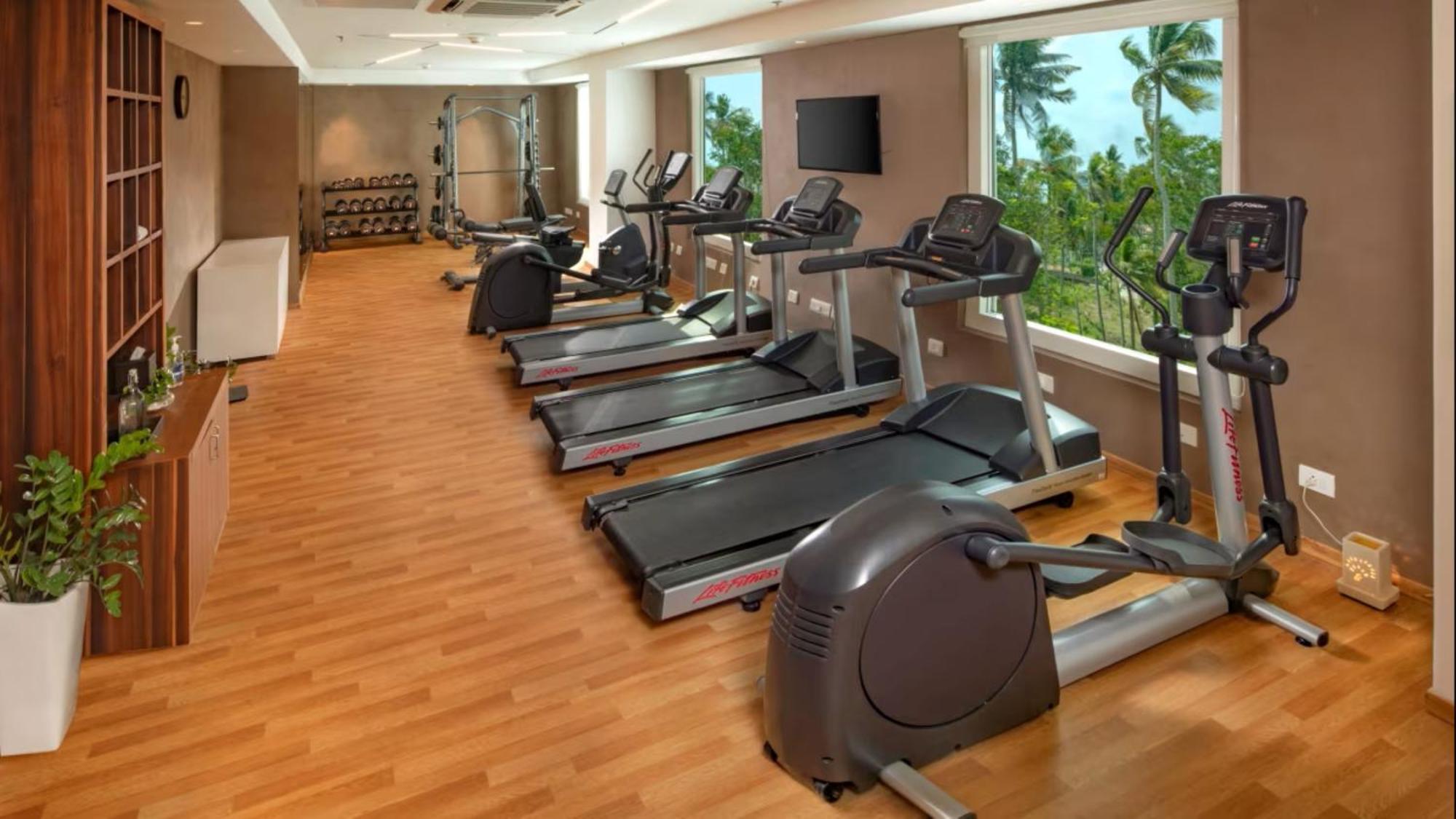 O By Tamara, Trivandrum Thiruvananthapuram Exteriör bild The gym at the hotel